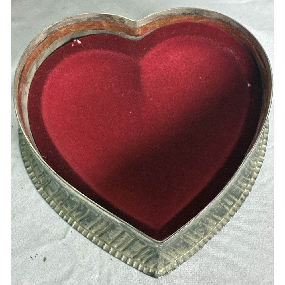 Metal Heart-Shaped Trinket/Jewelry Box Decorative Mid Century Modern Vintage - Picture 9 of 12